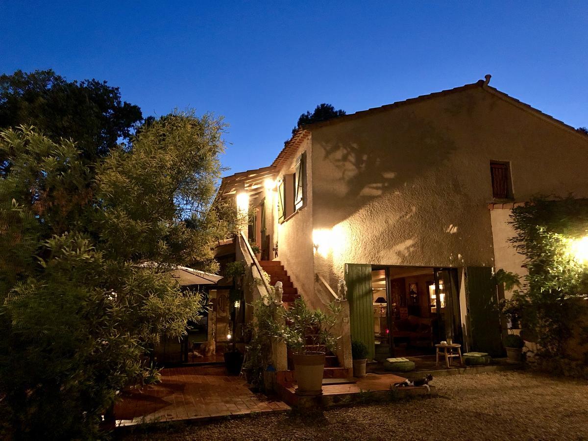Longo Mai Bed & Breakfast Sillans-la Cascade Ngoại thất bức ảnh